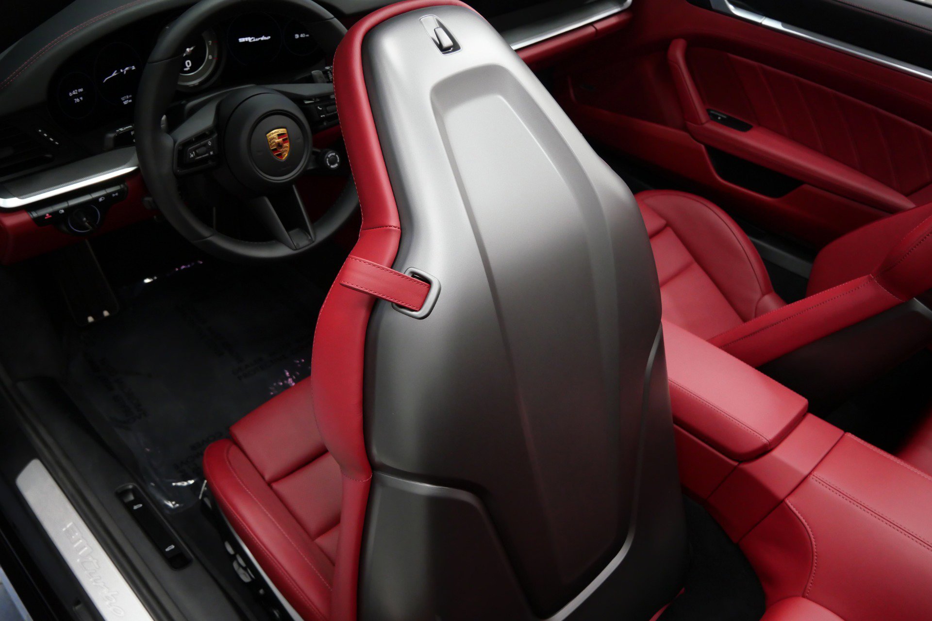 Used 2024 Porsche 911 Turbo image 25