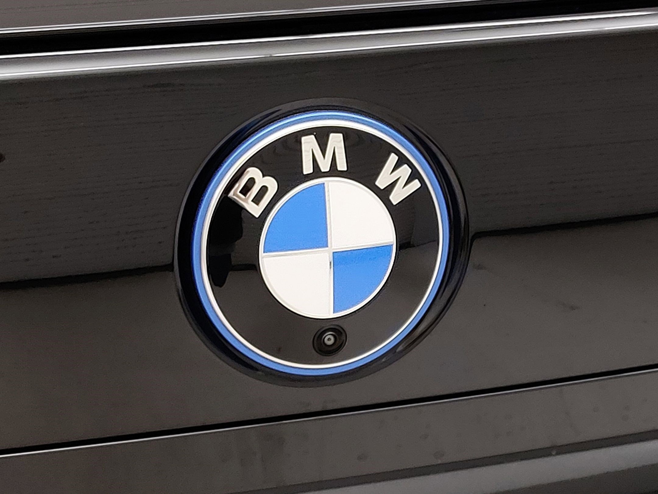 New 2025 BMW i7 xDrive60 w/ Premium Package image 9