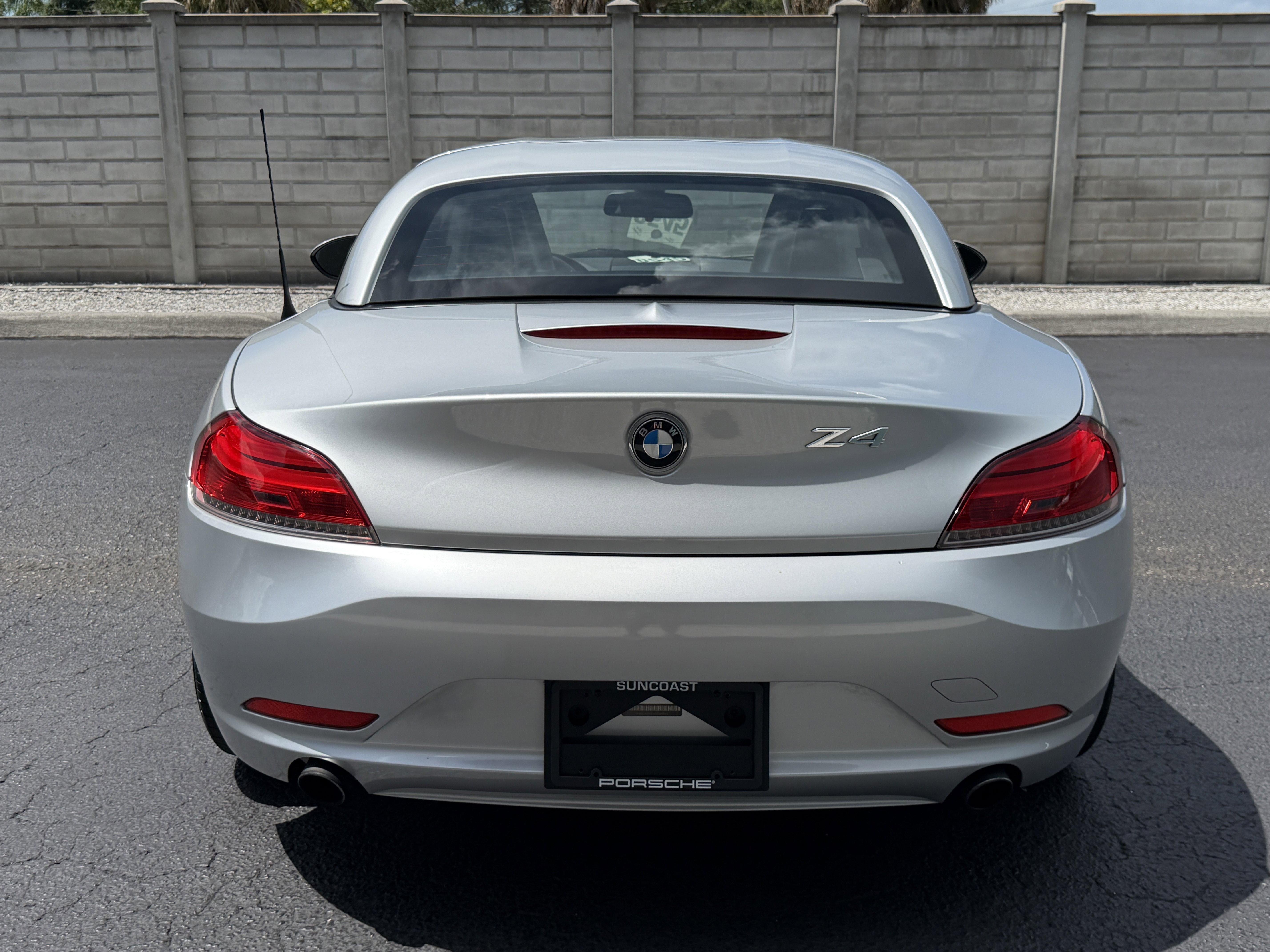 Used 2009 BMW Z4 sDrive35i RWD image 10