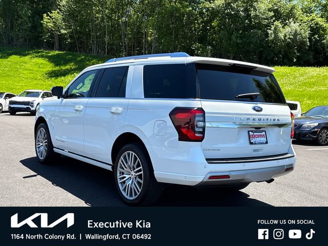 Used 2022 Ford Expedition Platinum AWD/4WD image 2
