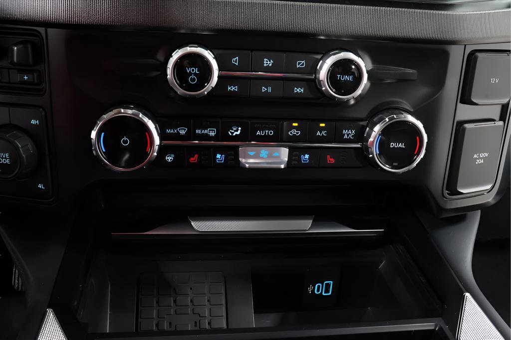 Used 2024 Ford F250 Platinum AWD/4WD image 11