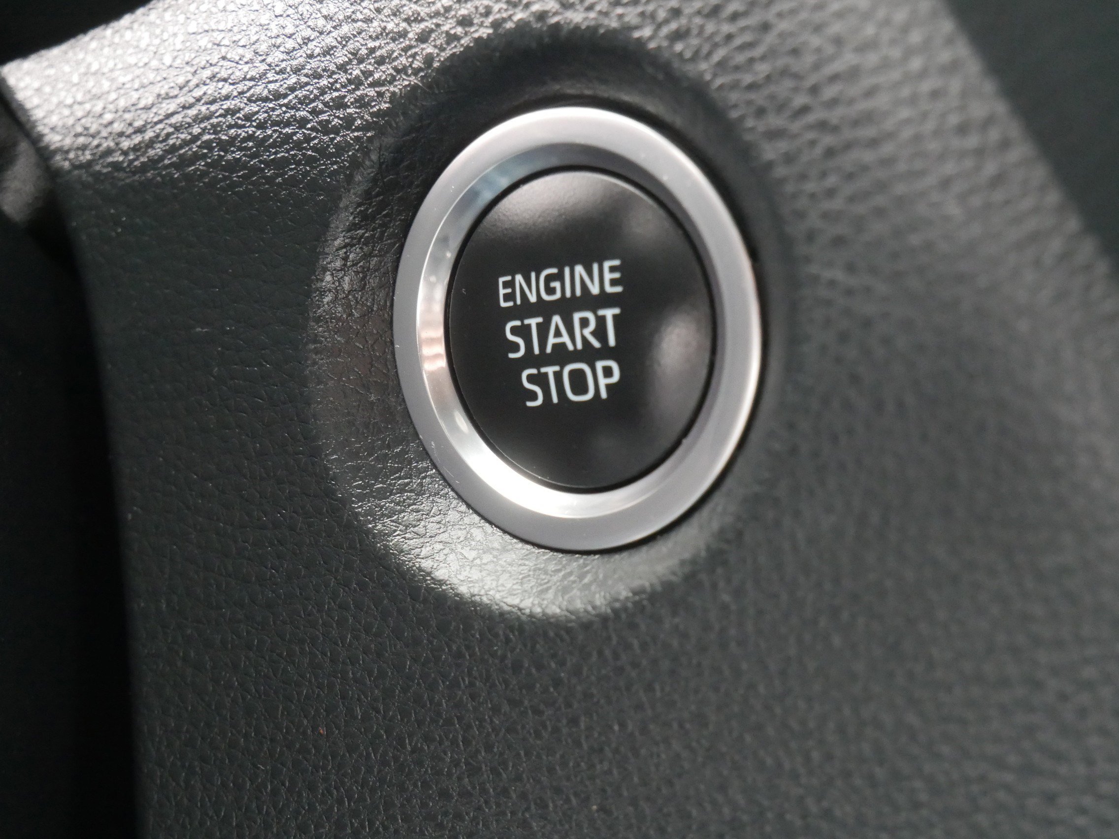 Used 2023 Toyota Corolla SE image 32