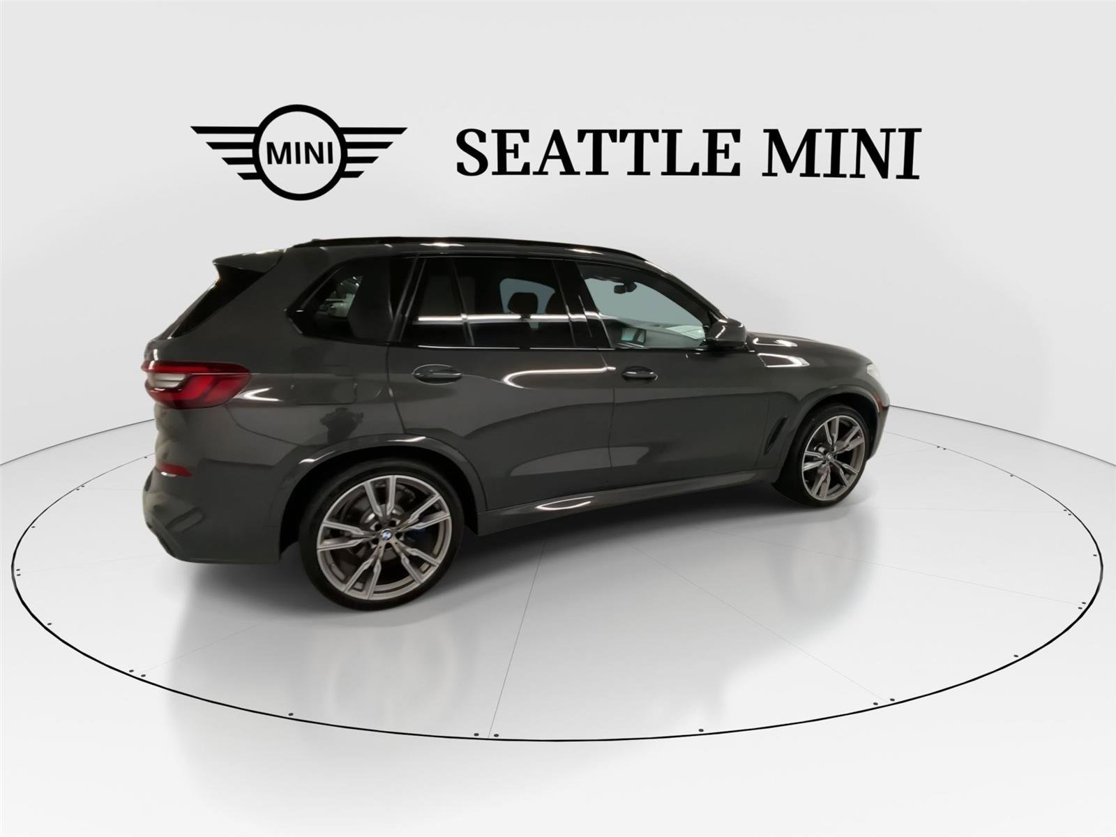 Used 2021 BMW X5 M50i w/ Executive Package image 12