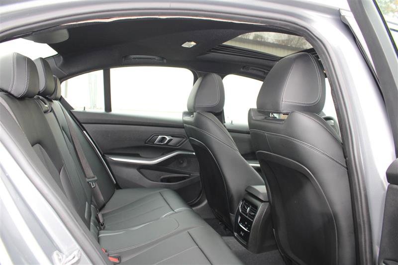 Used 2025 BMW 330i 330i image 17