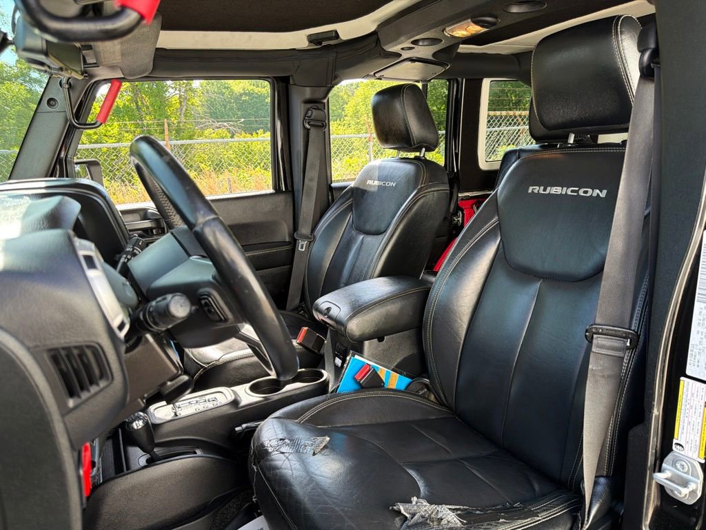 Used 2016 Jeep Wrangler Unlimited Rubicon AWD/4WD image 22