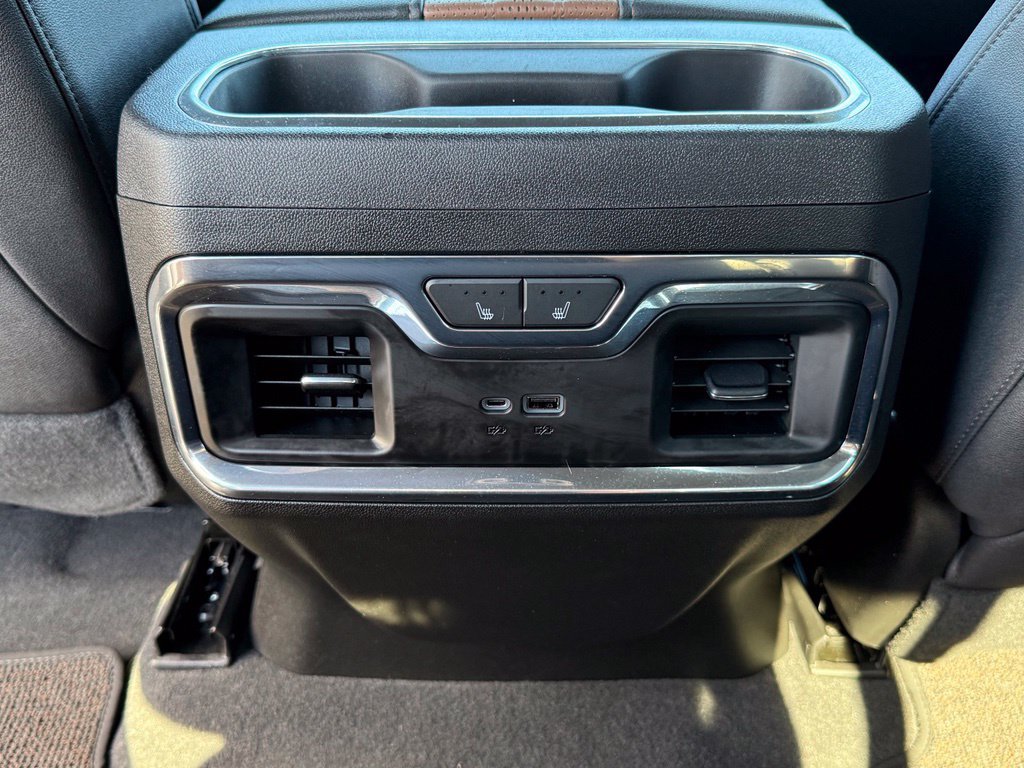 Used 2023 Chevrolet Silverado 1500 High Country w/ Technology Package AWD/4WD image 39