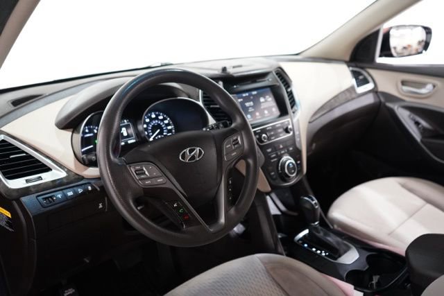 Used 2017 Hyundai Santa Fe Sport image 17