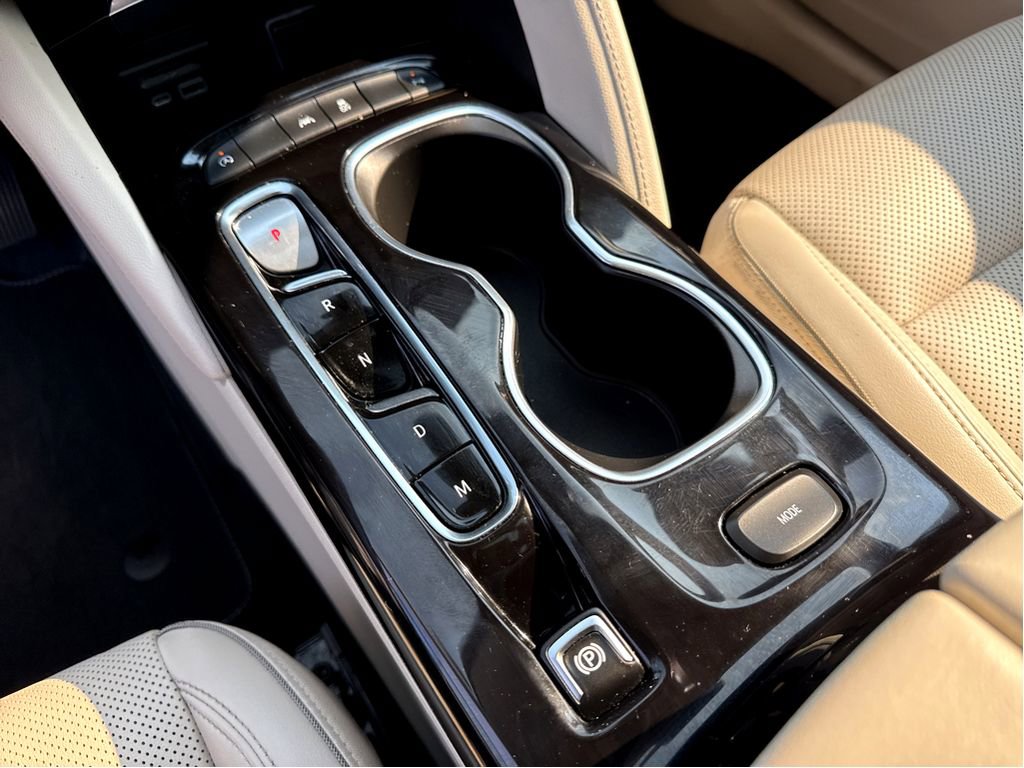 Used 2022 Buick Envision Essence w/ Technology Package I image 22