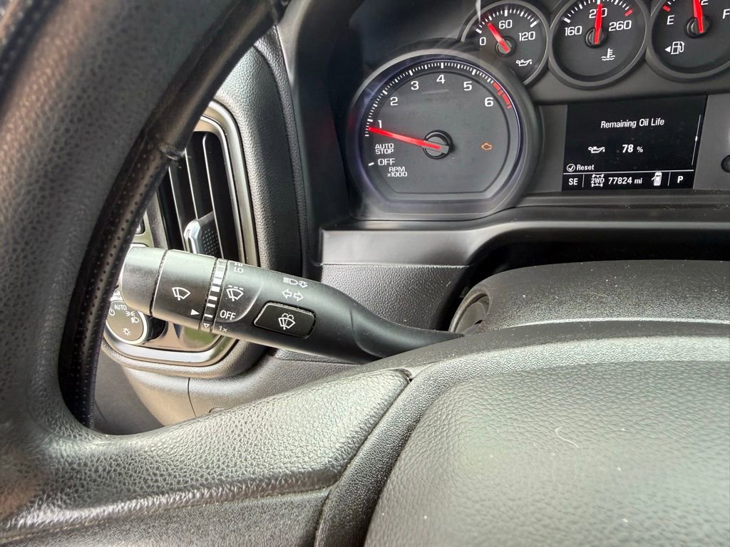 Used 2020 Chevrolet Silverado 1500 Custom w/ Custom Value Package image 30