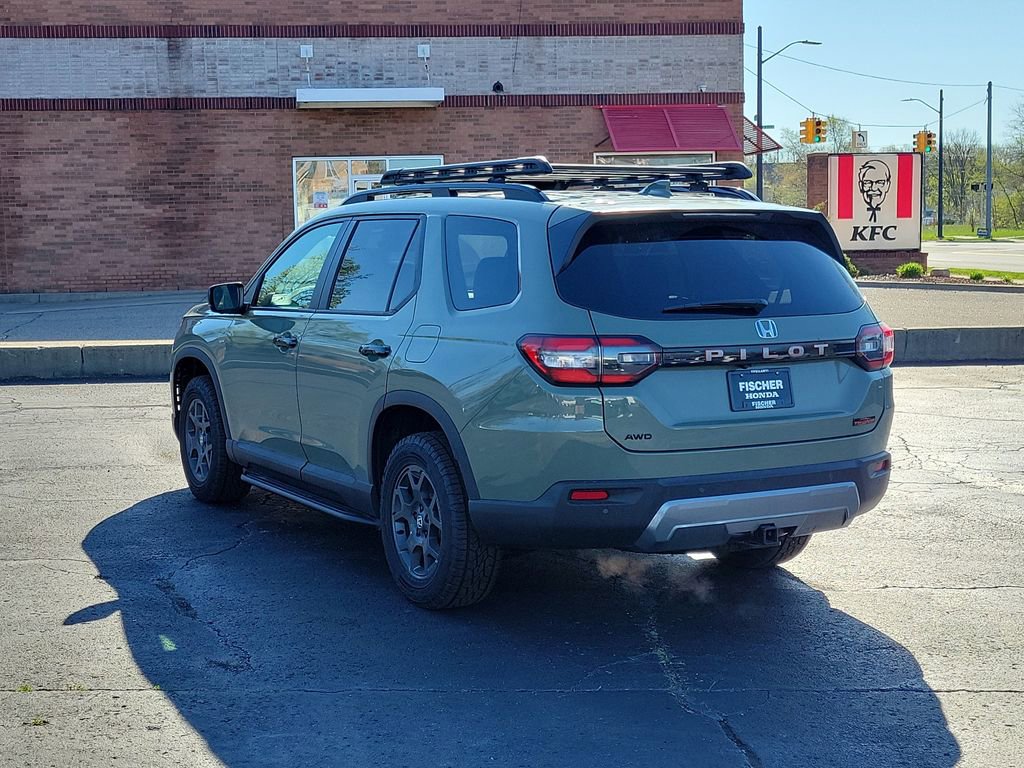 New 2026 Honda Pilot TrailSport image 4