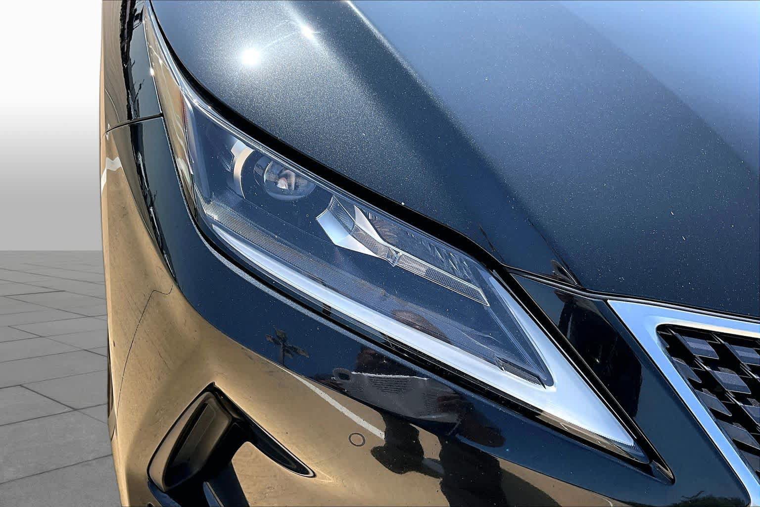 Used 2022 Lexus RX 450hL AWD w/ Premium Package image 28