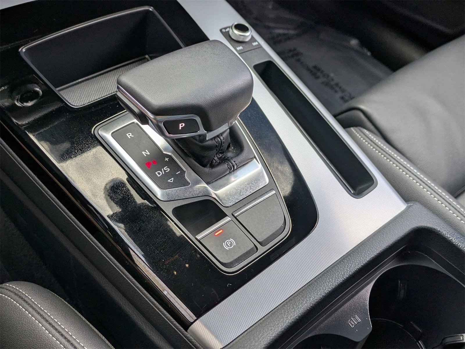 Used 2024 Audi Q5 2.0T Premium w/ Summer of Audi Package image 14