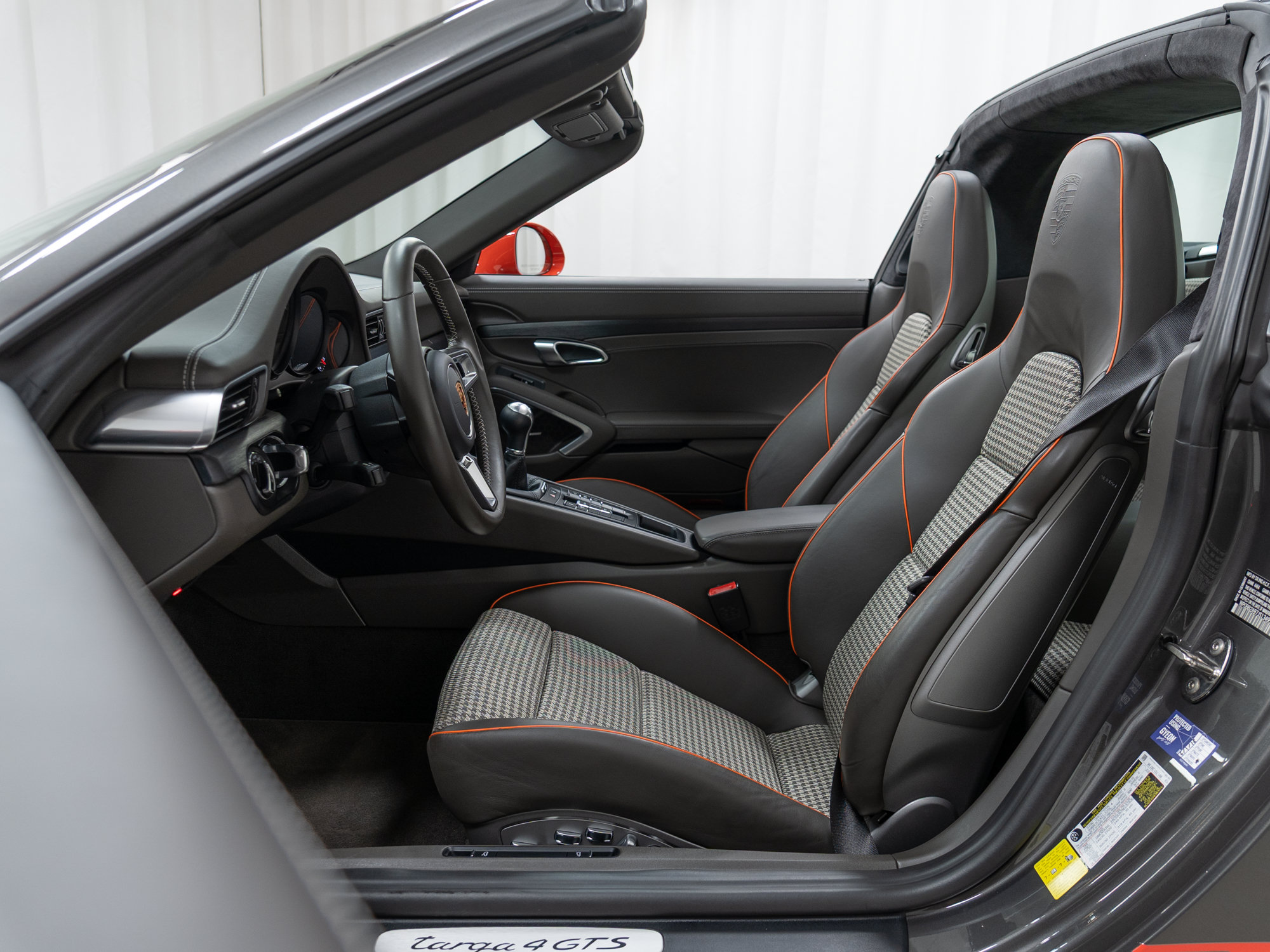 Certified 2018 Porsche 911 Targa 4 GTS AWD/4WD image 20