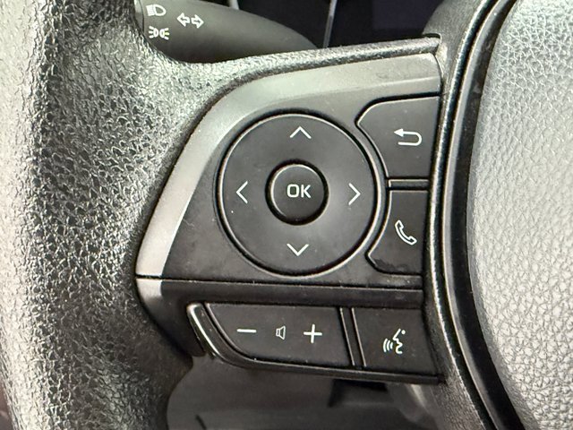 Used 2025 Toyota RAV4 LE image 12