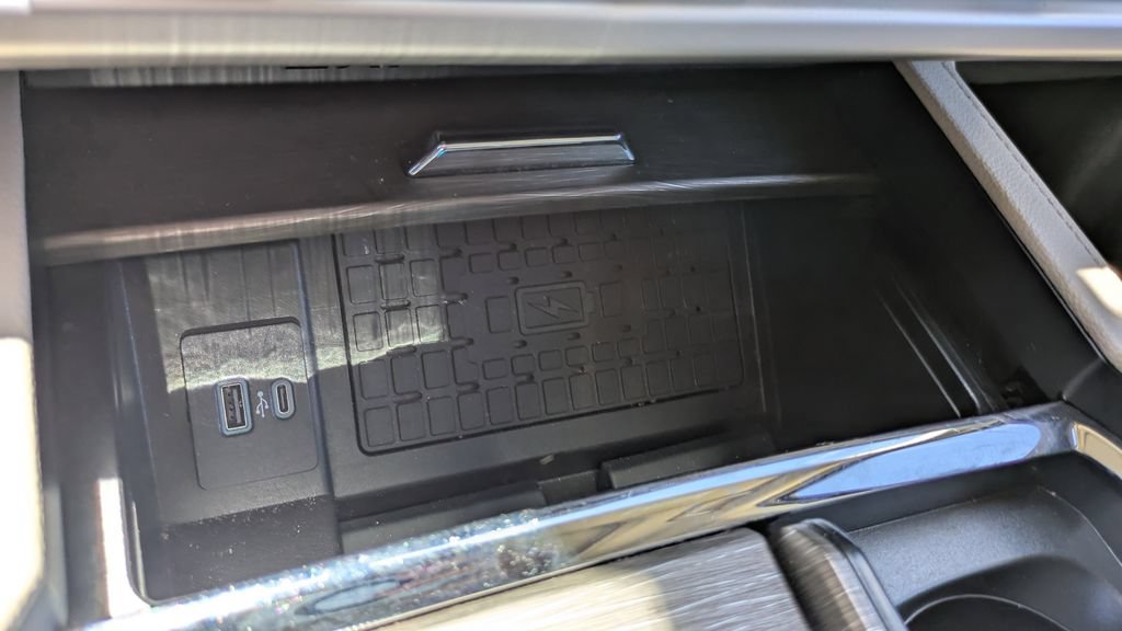Used 2024 Ford Expedition Limited RWD image 19