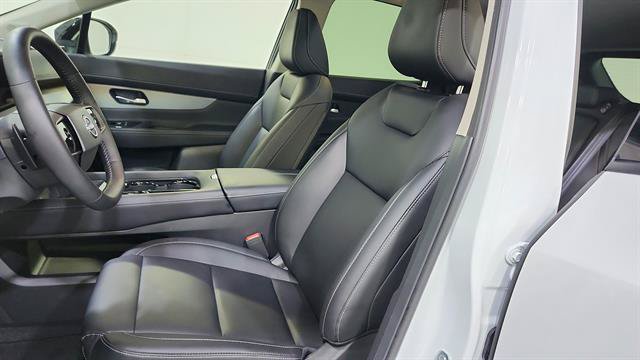 Certified 2025 Nissan Murano SL AWD/4WD image 11