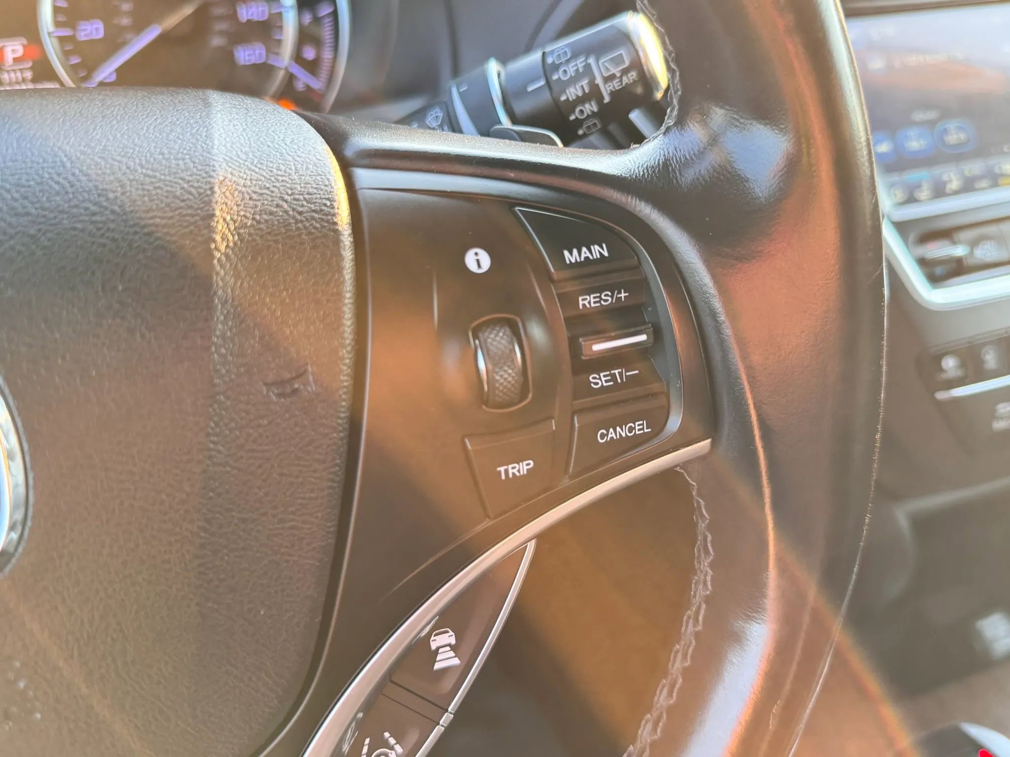 Used 2019 Acura MDX SH-AWD w/ Advance Package image 17