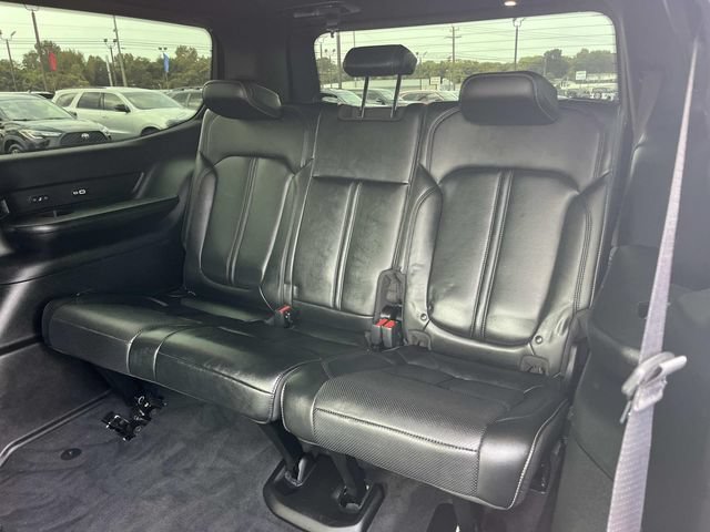 Used 2022 Jeep Wagoneer Series III w/ Flexible Seating Group AWD/4WD image 19