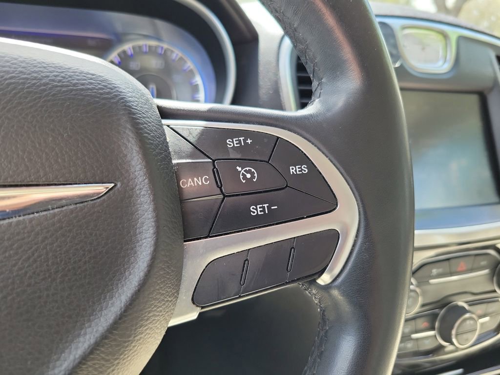 Used 2016 Chrysler 300 Limited w/ Driver Convenience Group image 26