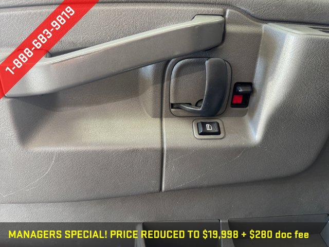 Used 2018 Chevrolet Express 2500 RWD image 26