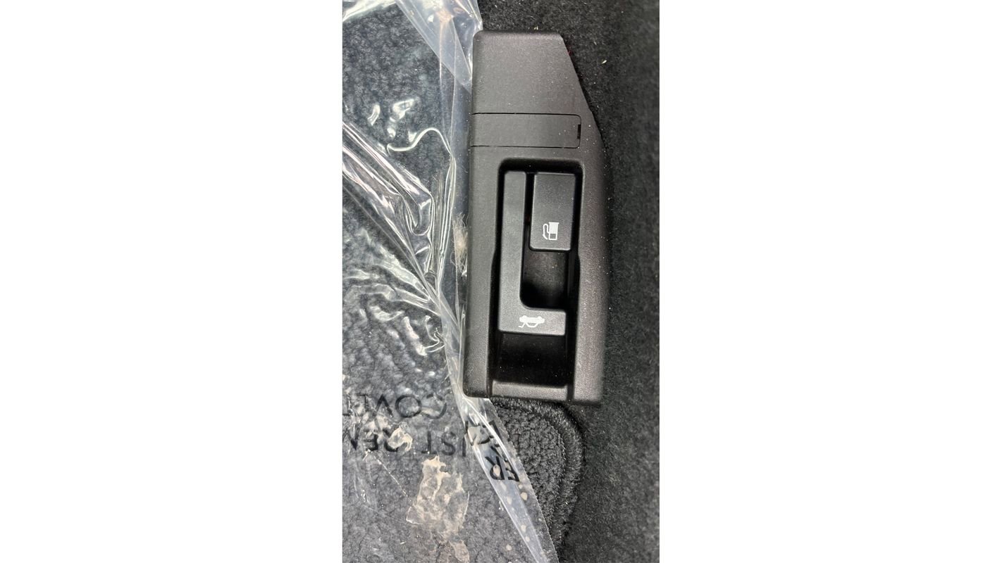 Used 2018 Subaru Impreza 2.0i w/ Popular Package #5 image 23