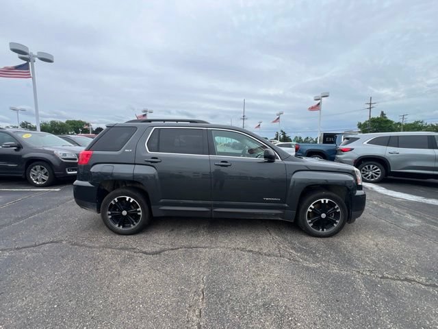 Used 2017 GMC Terrain SLT w/ Driver Alert Package I AWD/4WD image 4