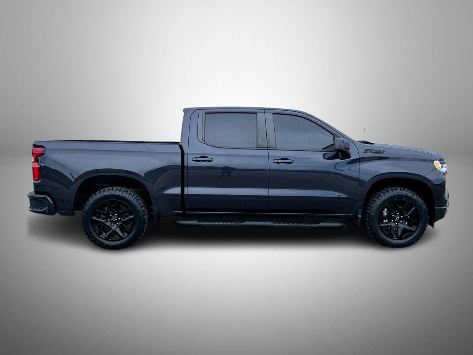 Certified 2023 Chevrolet Silverado 1500 RST w/ Z71 Off-Road Package AWD/4WD image 4
