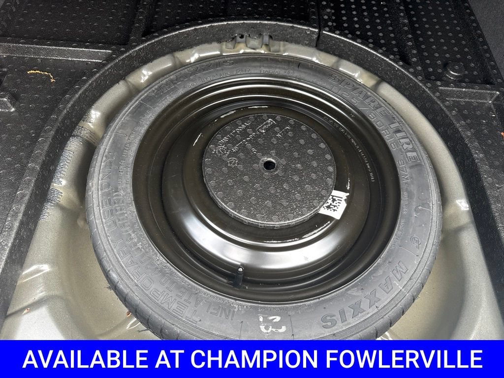 Used 2018 Ford Focus SE w/ SE Appearance Package FWD image 21