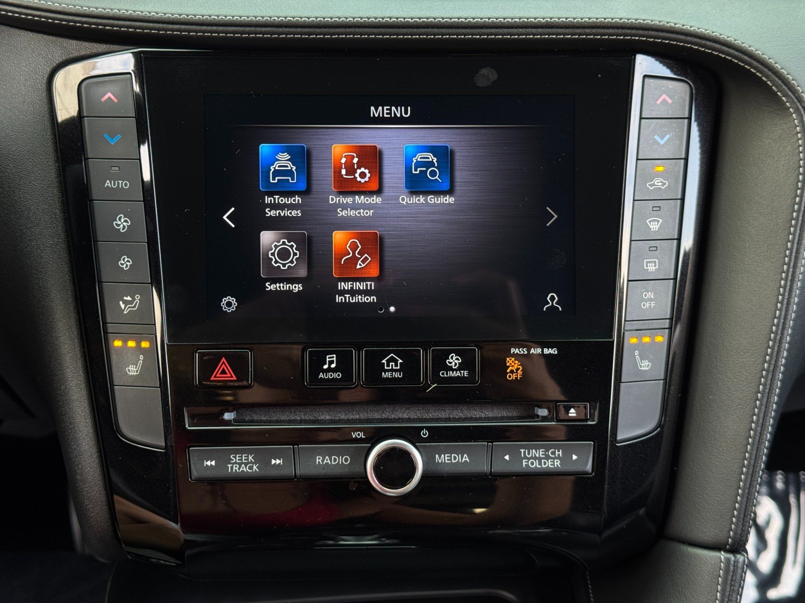 Used 2020 INFINITI QX50 Essential w/ Edition 30 Package FWD image 26
