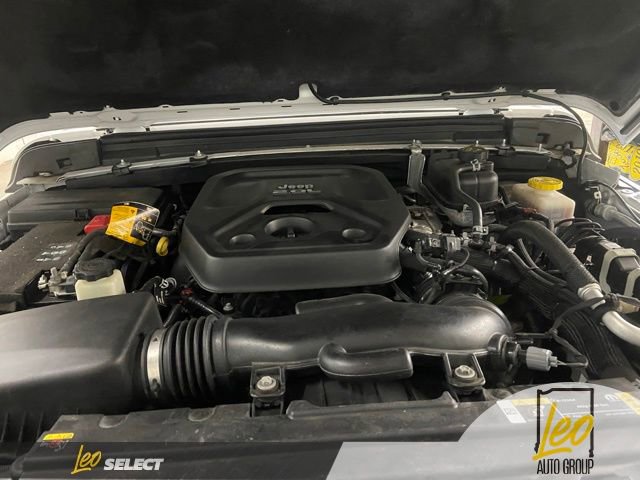 Used 2022 Jeep Wrangler Unlimited Rubicon image 2