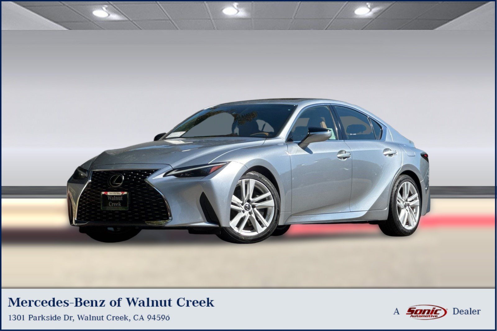 Used 2021 Lexus IS 300 w/ Comfort Package RWD image 1