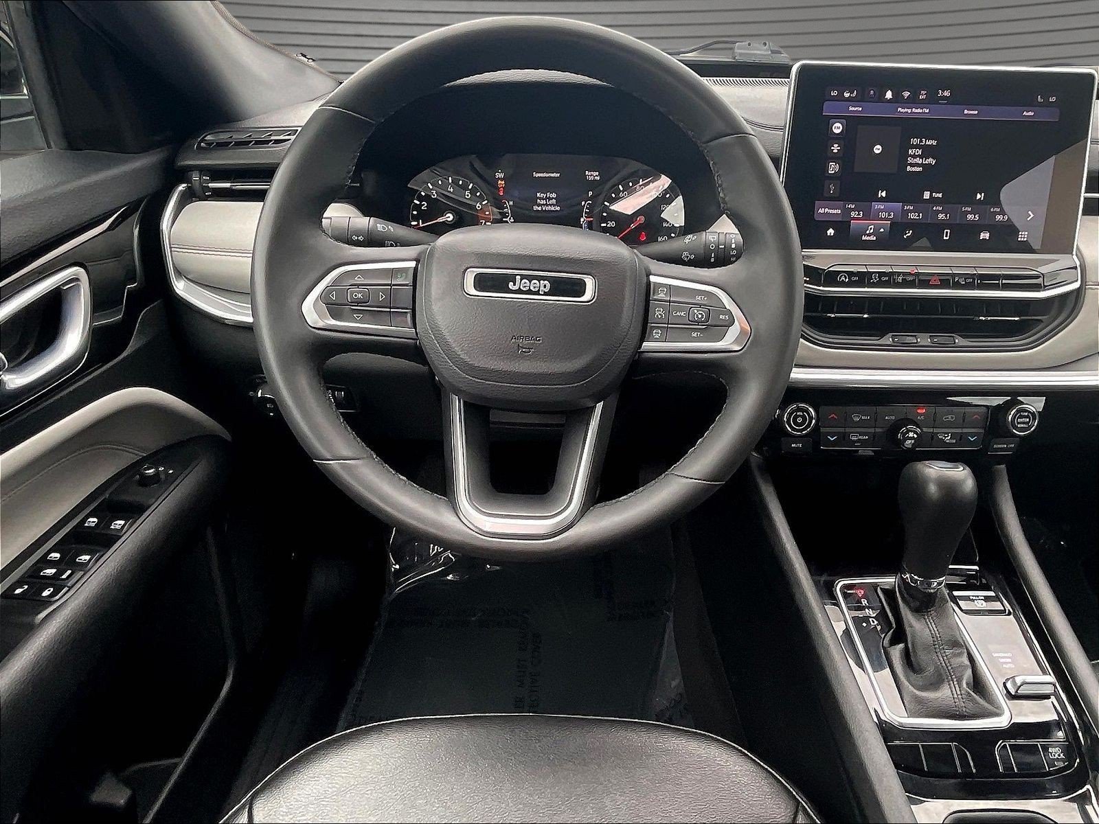 Used 2024 Jeep Compass Limited AWD/4WD image 10