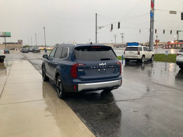 Used 2023 Kia Telluride S AWD/4WD image 9