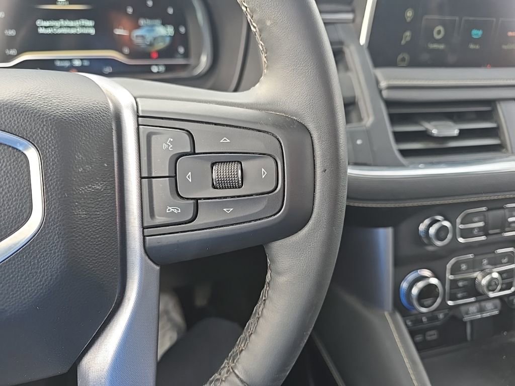 Used 2024 GMC Yukon SLT w/ SLT Luxury Package image 22