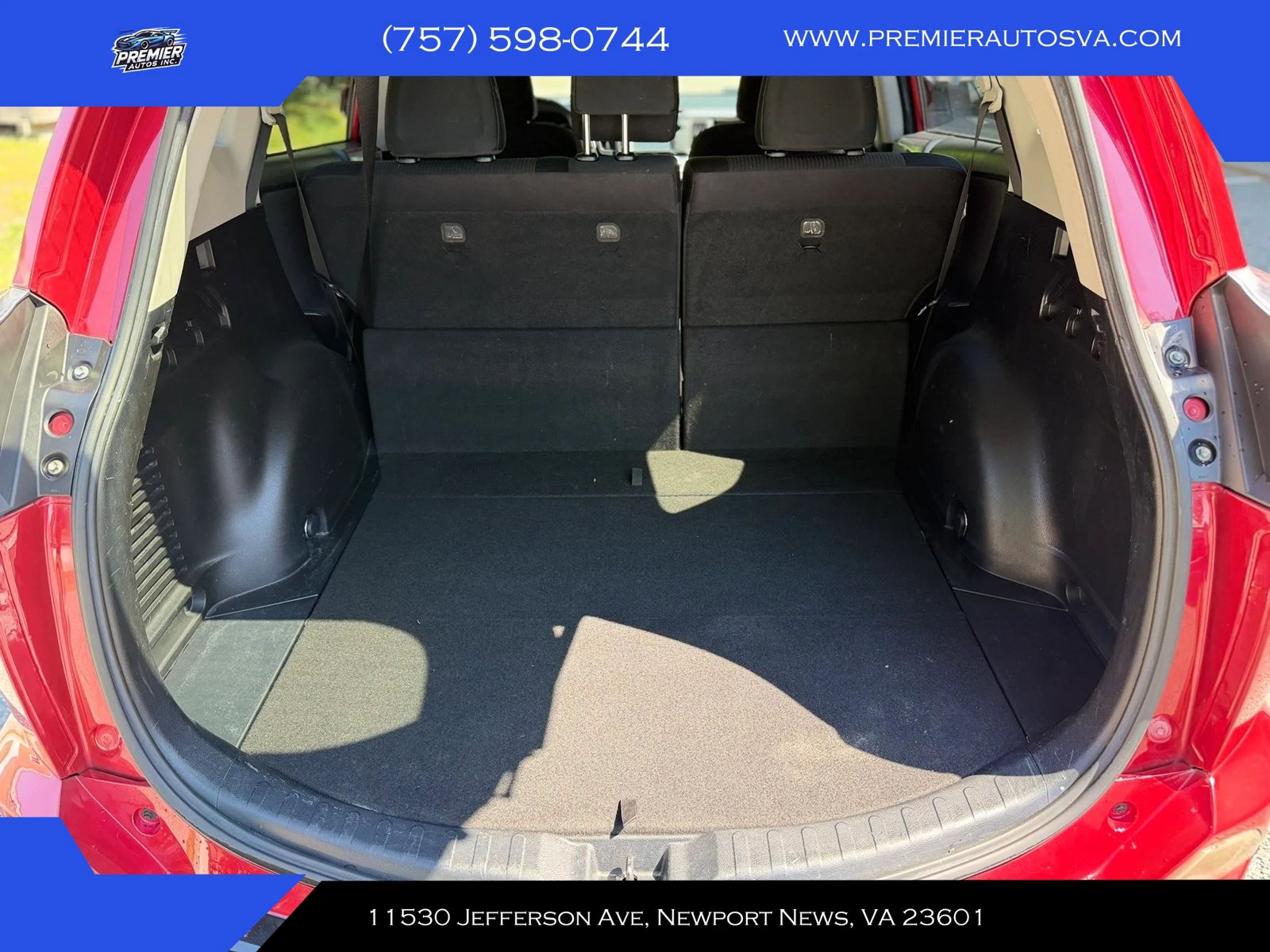 Used 2017 Toyota RAV4 LE FWD image 9