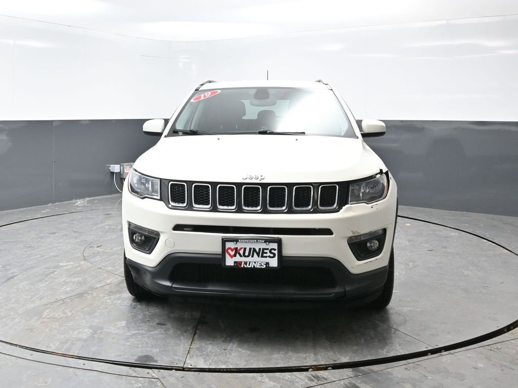 Used 2019 Jeep Compass Latitude w/ Cold Weather Group image 6