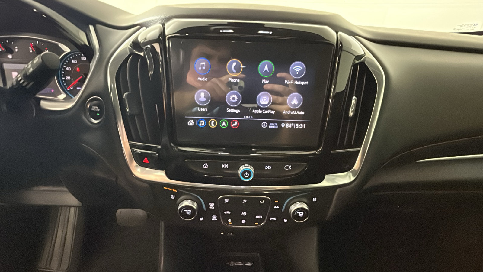 Used 2021 Chevrolet Traverse Premier w/ Redline Edition AWD/4WD image 26
