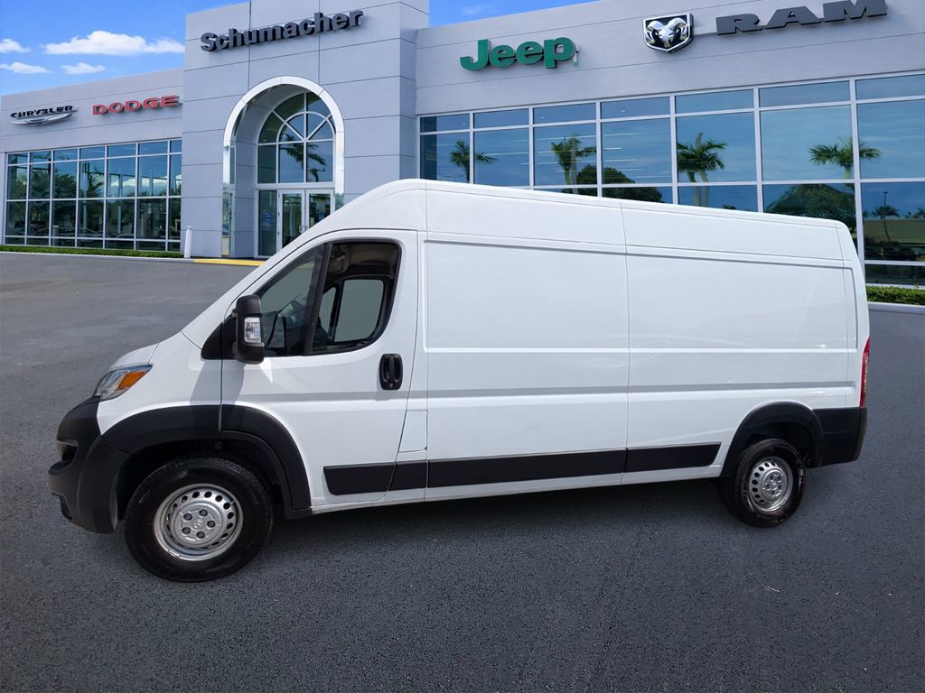 Used 2025 RAM ProMaster 2500 w/ Convenience Group FWD image 4