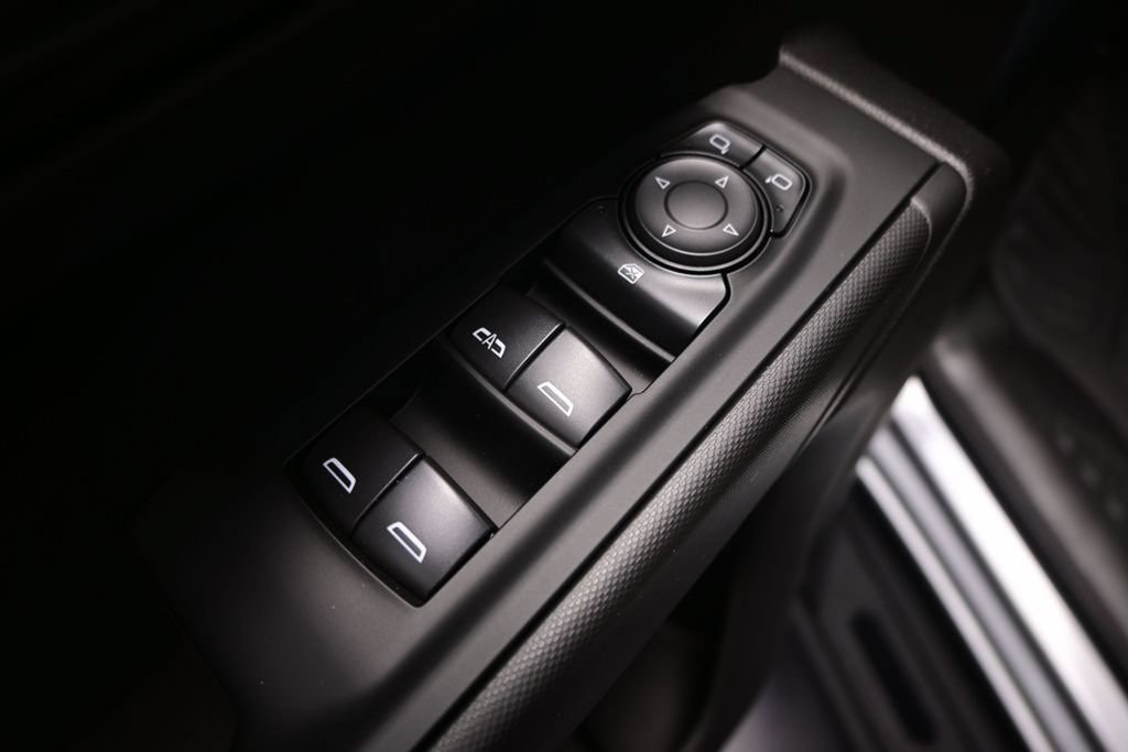 Used 2025 Chevrolet Silverado 1500 Custom Trail Boss w/ LPO, Dark Essentials Package AWD/4WD image 14