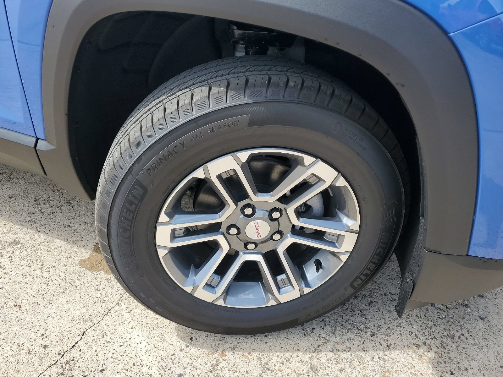 New 2027 GMC Terrain Elevation w/ LPO, Floor Liner Package FWD image 8