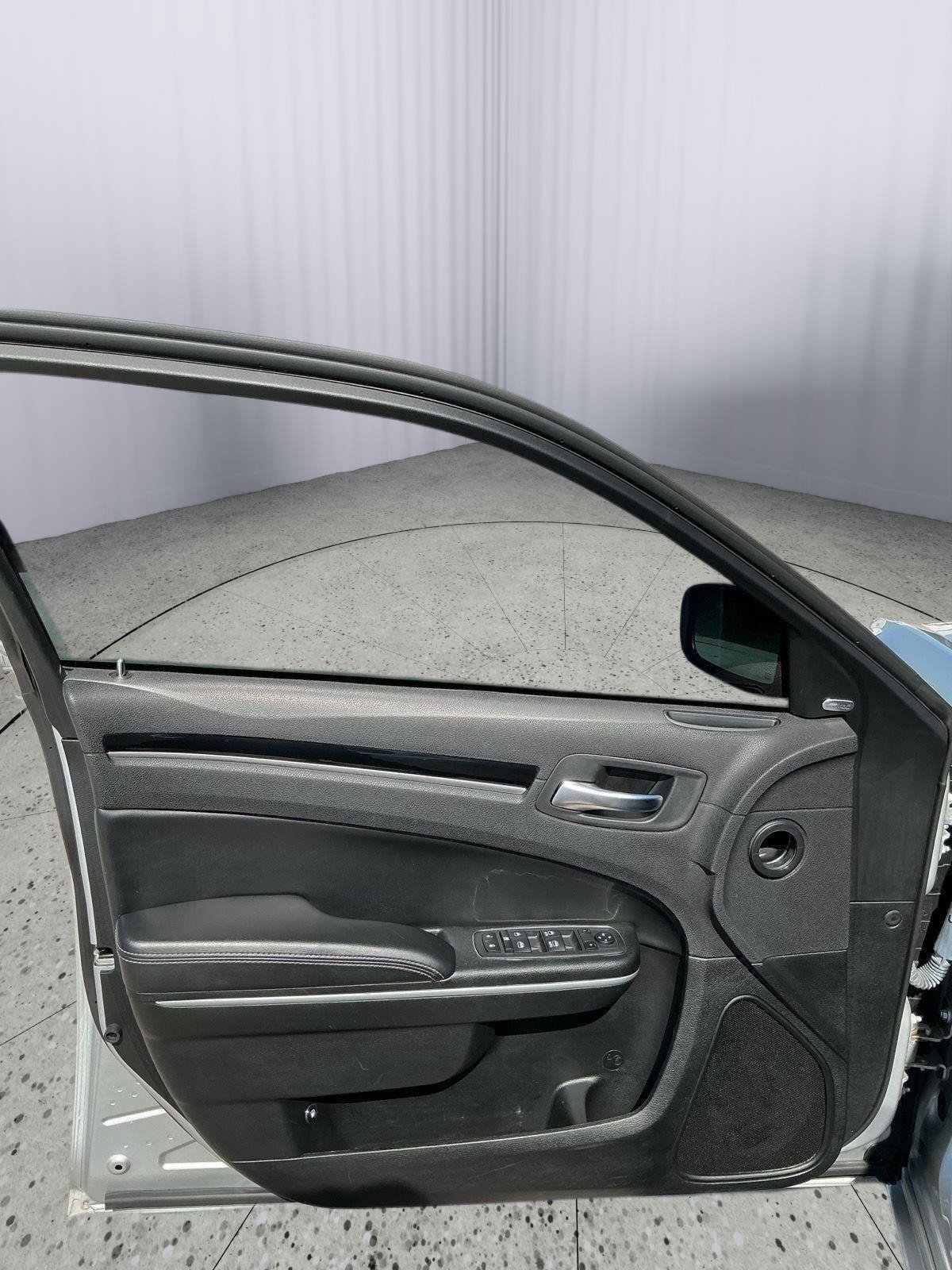 Used 2023 Chrysler 300 S RWD image 18