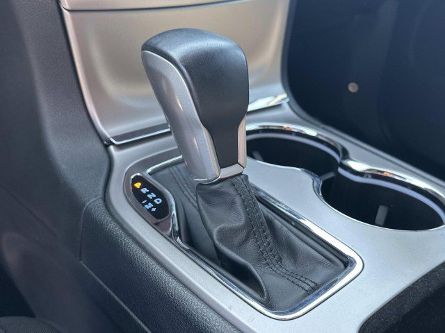 Used 2021 Jeep Grand Cherokee Laredo AWD/4WD image 30