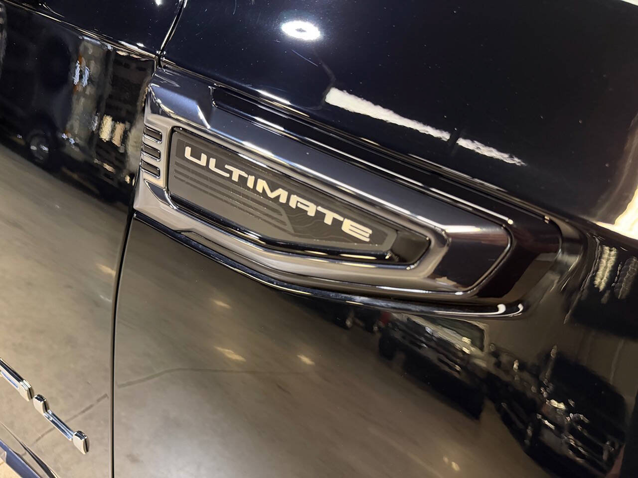 Used 2026 GMC Yukon Denali Ultimate AWD/4WD image 30
