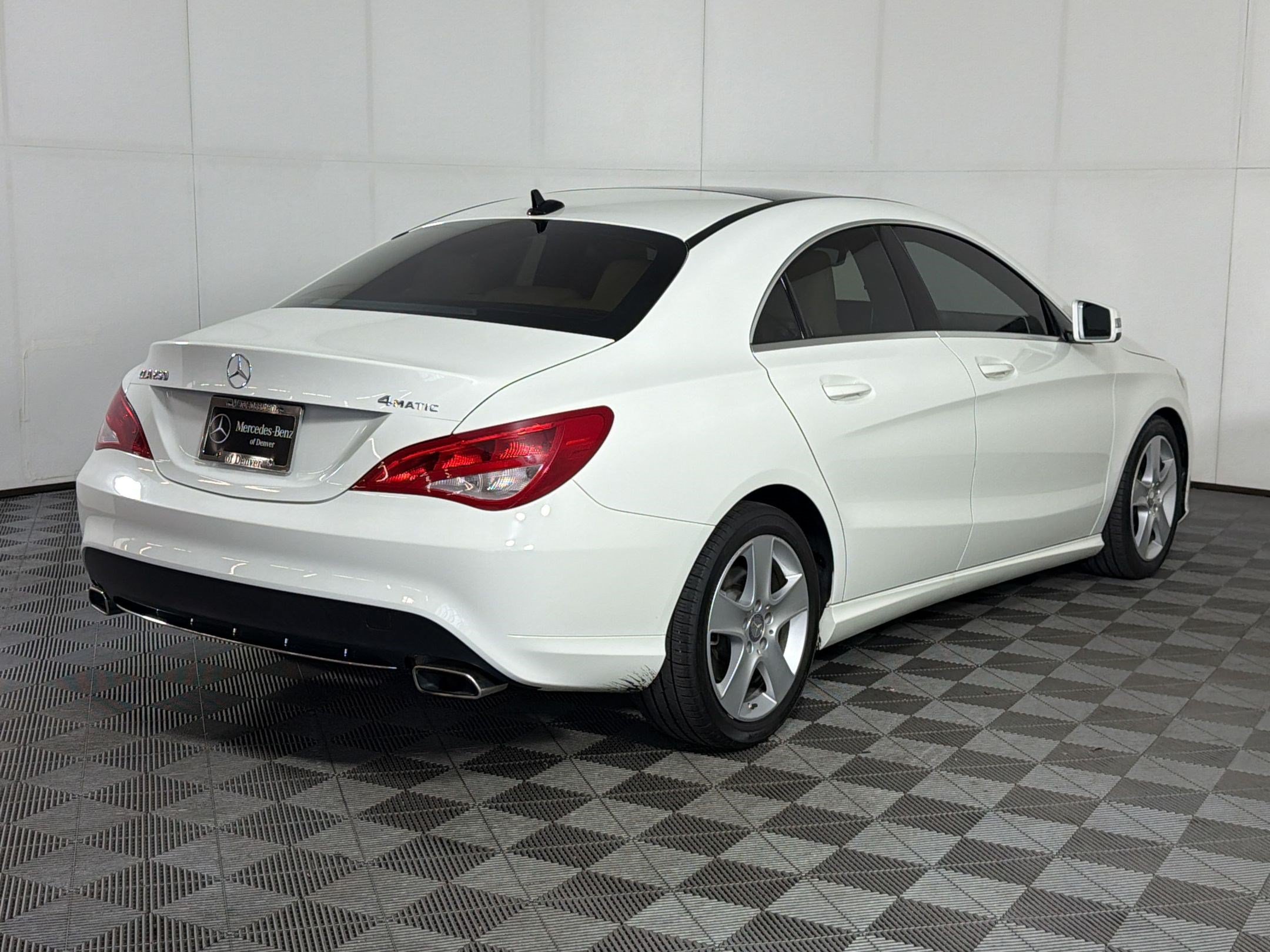 Used 2015 Mercedes-Benz CLA 250 4MATIC image 9