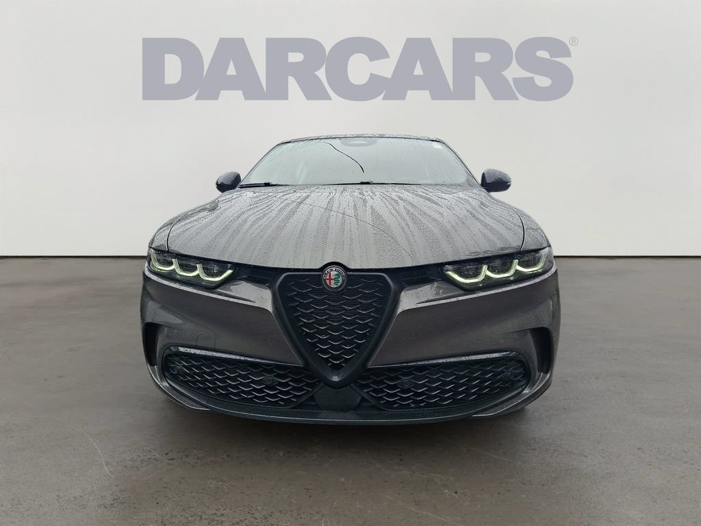 Used 2025 Alfa Romeo Tonale AWD/4WD image 2