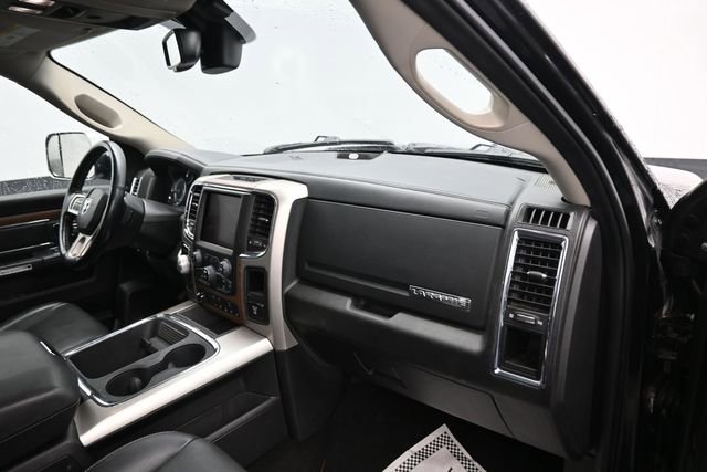 Used 2018 RAM 1500 Laramie AWD/4WD image 10