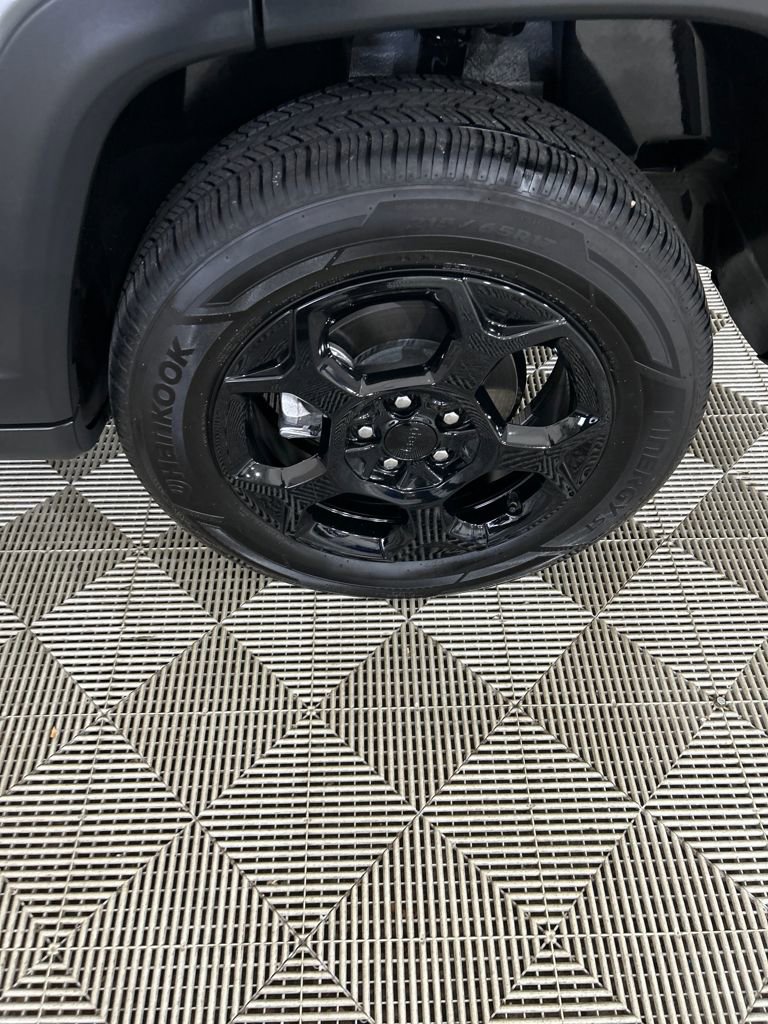 Used 2024 Jeep Compass Trailhawk image 11