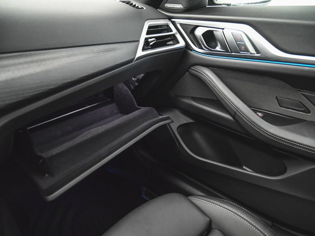 Used 2025 BMW i4 M50 AWD/4WD image 17