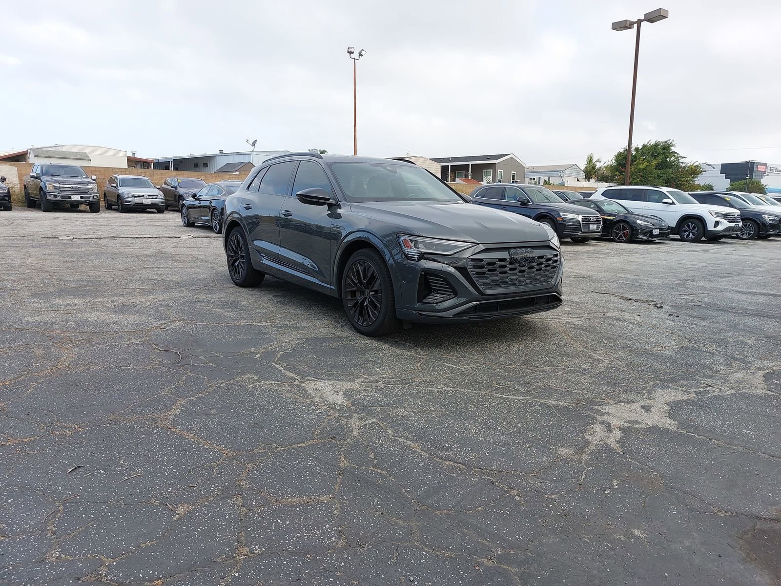 Used 2024 Audi Q8 e-tron Prestige AWD/4WD image 2