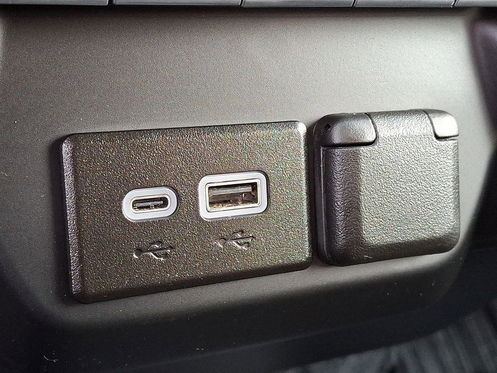 Used 2024 GMC Sierra 1500 Pro w/ Convenience Package image 28